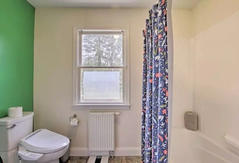 Spacious & Modern Ashley Falls Home On 1 Acre