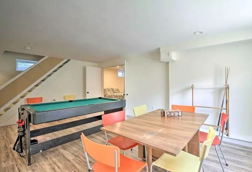 Spacious & Modern Ashley Falls Home On 1 Acre