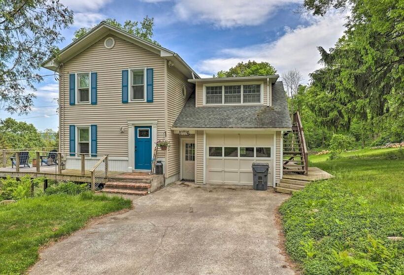 Spectacular Views W/ Deck, Fire Pit, & Game Room!