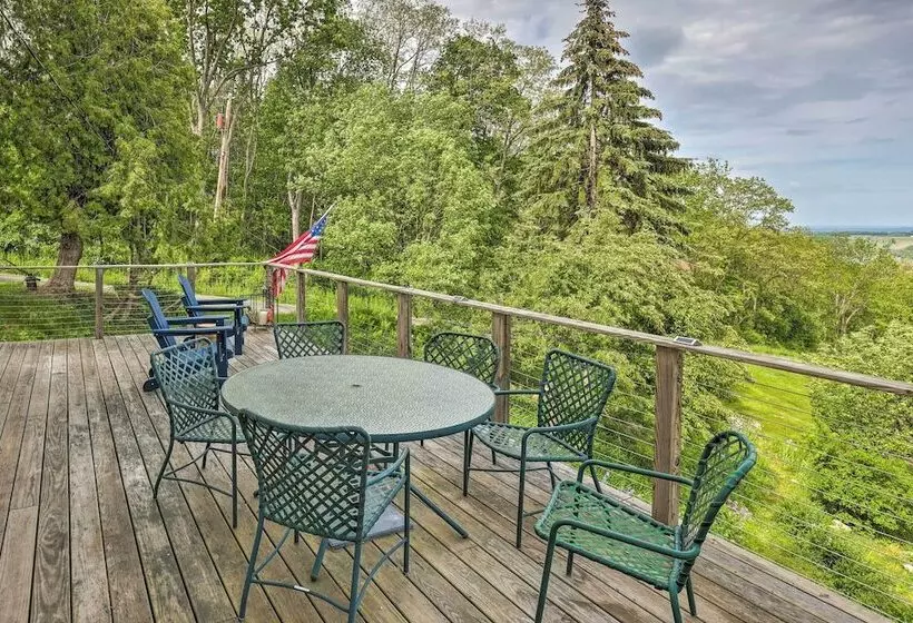 Spectacular Views W/ Deck, Fire Pit, & Game Room!
