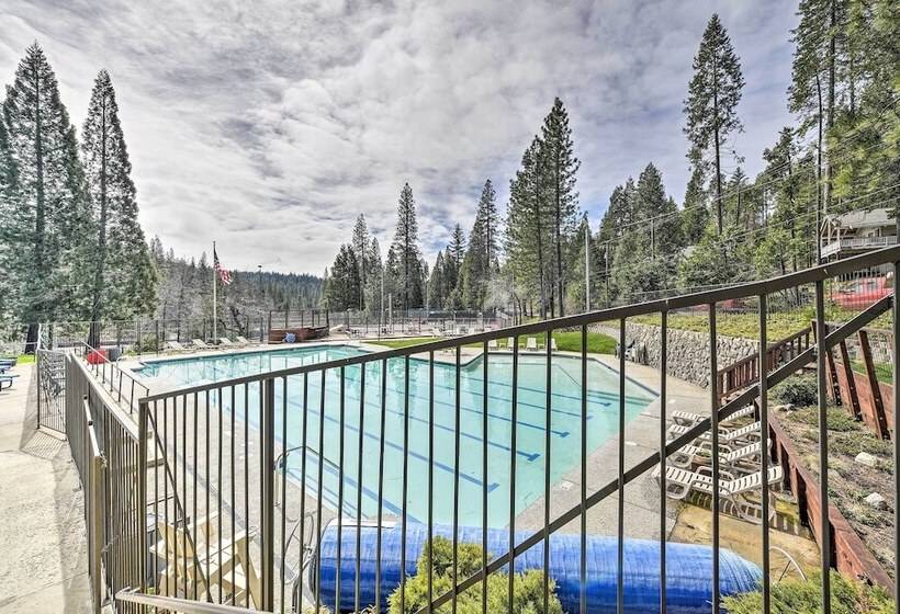 Deck & Views: Pet Friendly Starry Pines Cabin