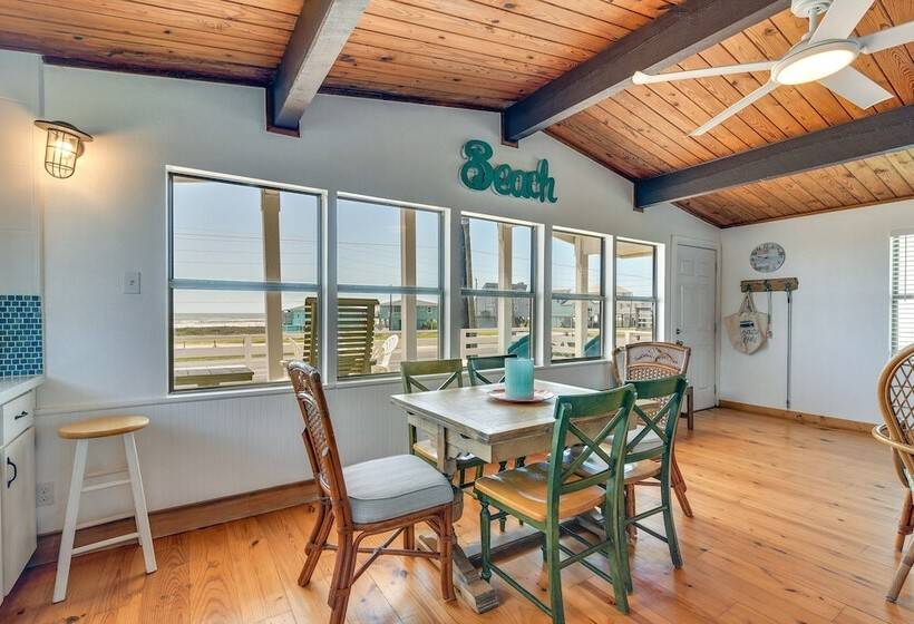 Gulf Coast Views: Stilted Retreat In Galveston!