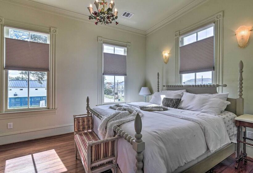 Stunning Historic Home < 4 Mi To Beaches!