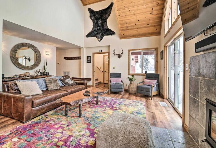 Stylish Cabin In Truckee Swim, Ski, Hike!