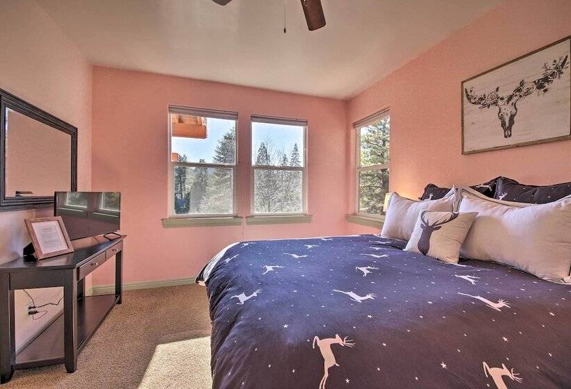 Sugar Bear Lodge W/ Game Room   5 Mi To Village!