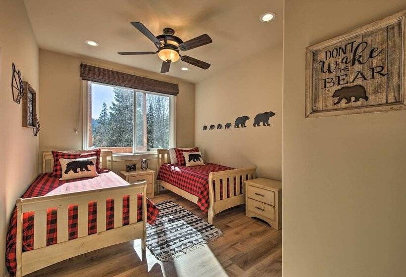 Sugar Bear Lodge W/ Game Room 5 Mi To Village!