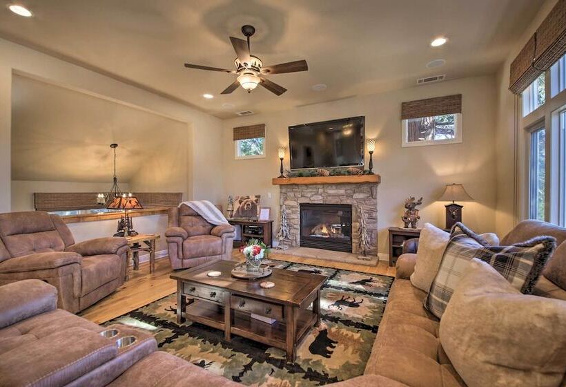 Sugar Bear Lodge W/ Game Room   5 Mi To Village!