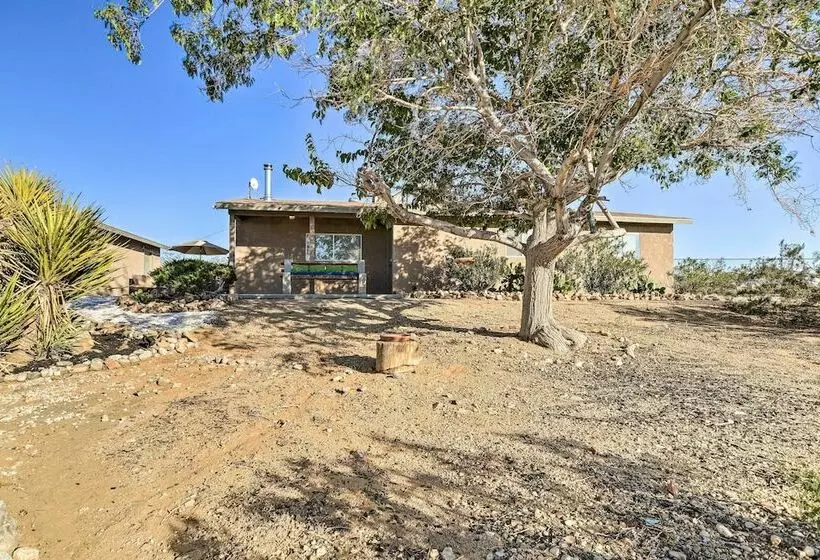 Sunny Oasis W/ Hot Tub ~ 11 Mi To Nat L Park!