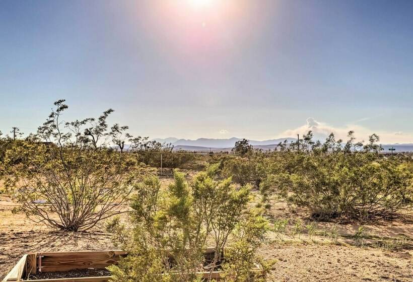 Sunny Oasis W/ Hot Tub ~ 11 Mi To Nat L Park!
