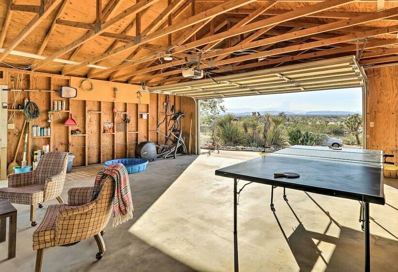 Sunny Oasis W/ Hot Tub ~ 11 Mi To Nat L Park!