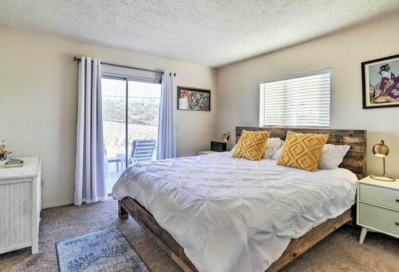 Sunny Oasis W/ Hot Tub ~ 11 Mi To Nat L Park!