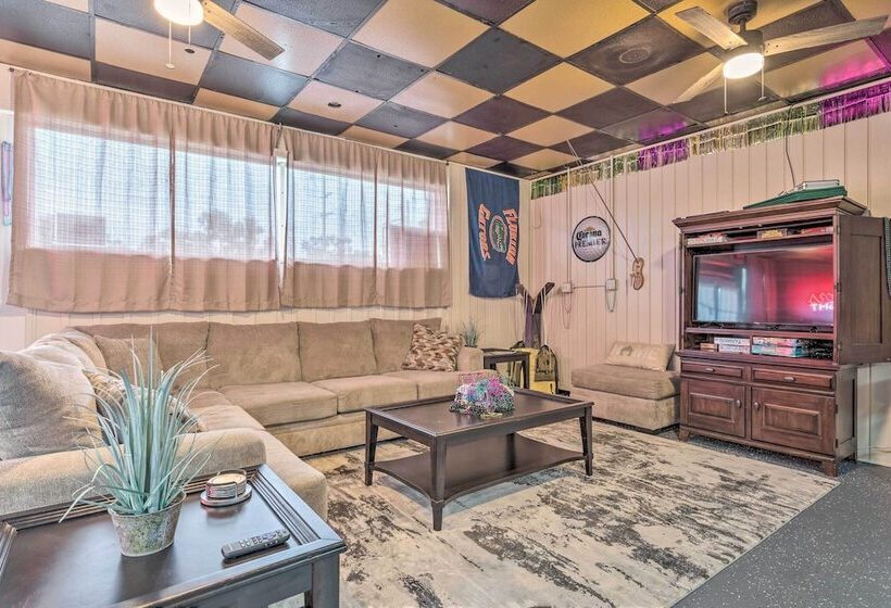 The Float Yard Pensacola Home W/ Pool Table