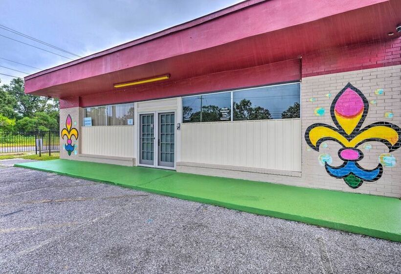 The Float Yard Pensacola Home W/ Pool Table