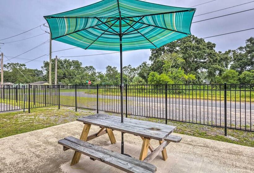 The Float Yard Pensacola Home W/ Pool Table