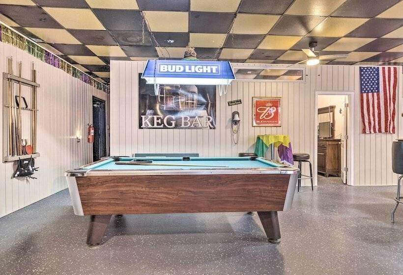 The Float Yard Pensacola Home W/ Pool Table