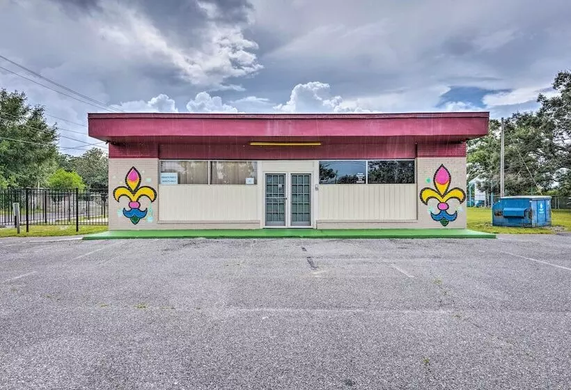 The Float Yard  Pensacola Home W/ Pool Table