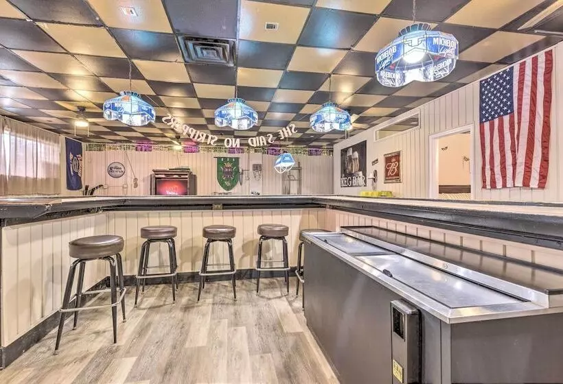 The Float Yard  Pensacola Home W/ Pool Table