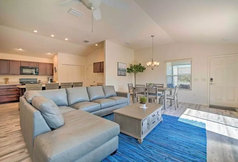 The Villages Retreat W/ Lanai & Lake Views!
