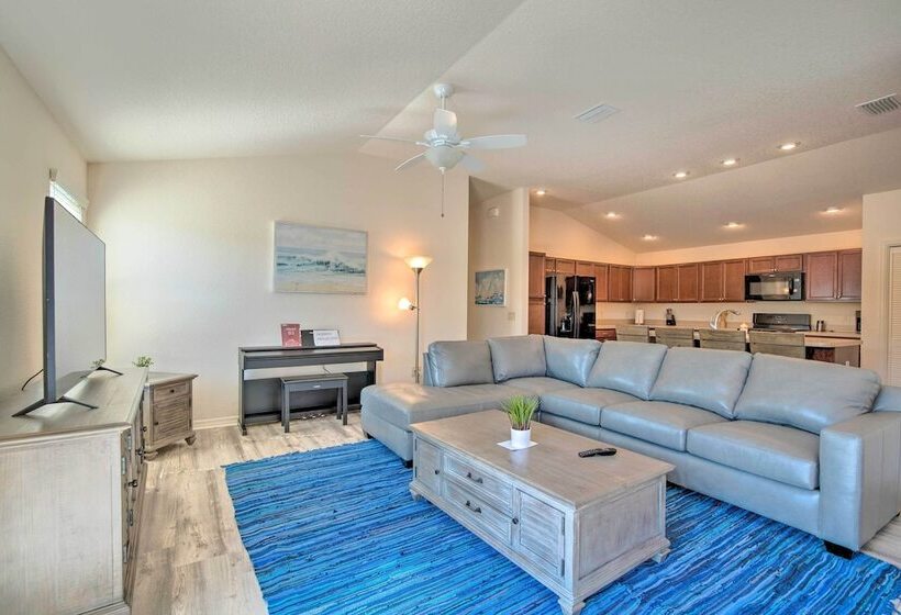 The Villages Retreat W/ Lanai & Lake Views!