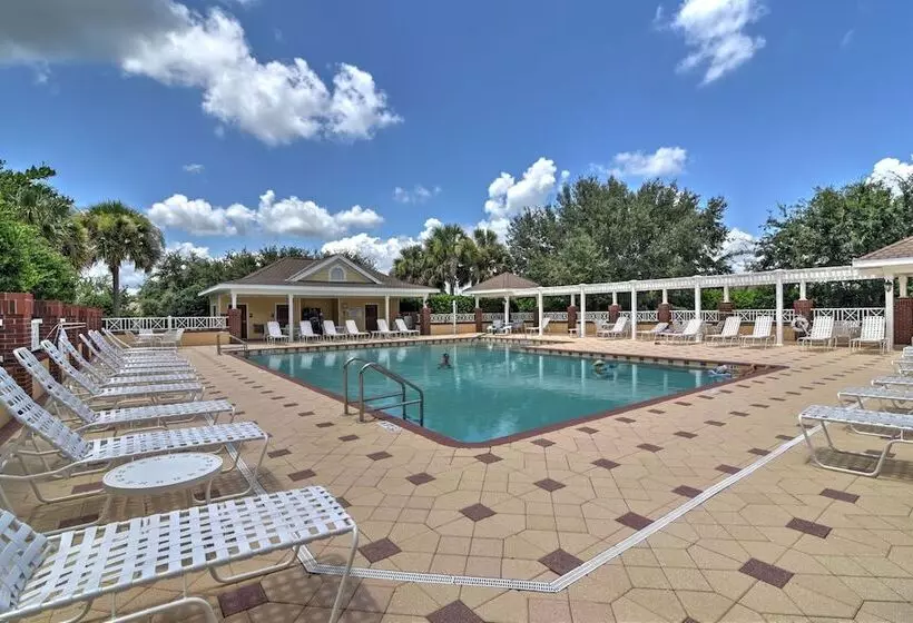 The Villages Retreat W/ Lanai & Lake Views!