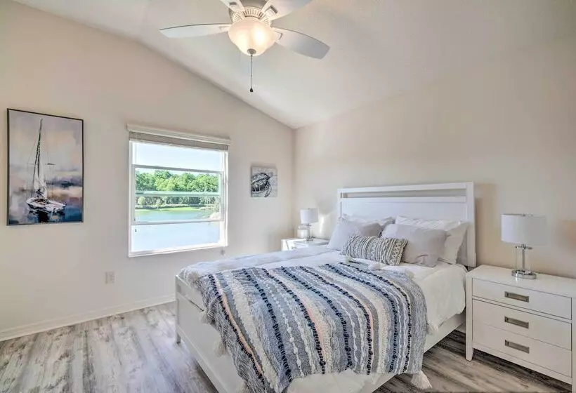 The Villages Retreat W/ Lanai & Lake Views!