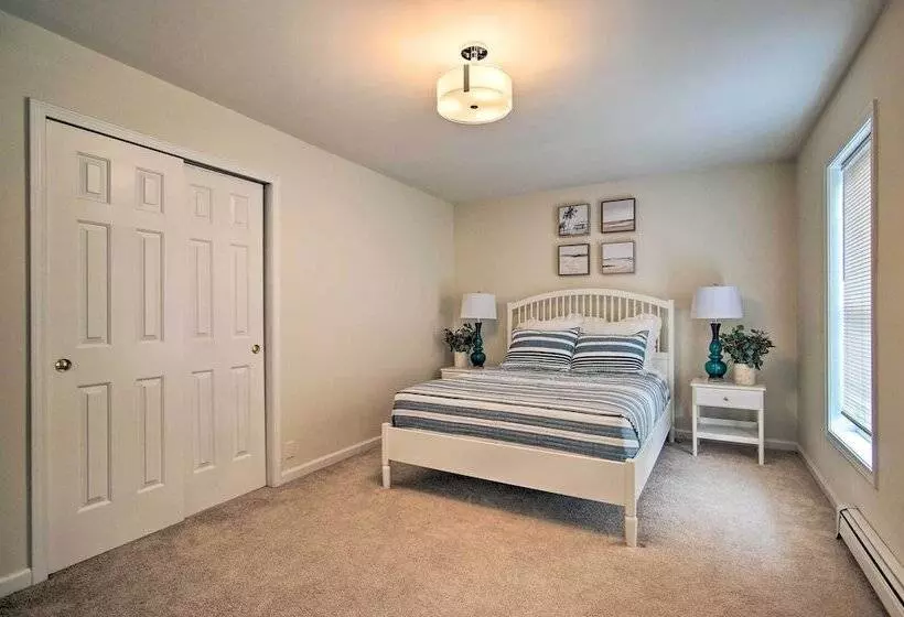 Updated Falmouth Family Home ~ 2 Mi To Beach!