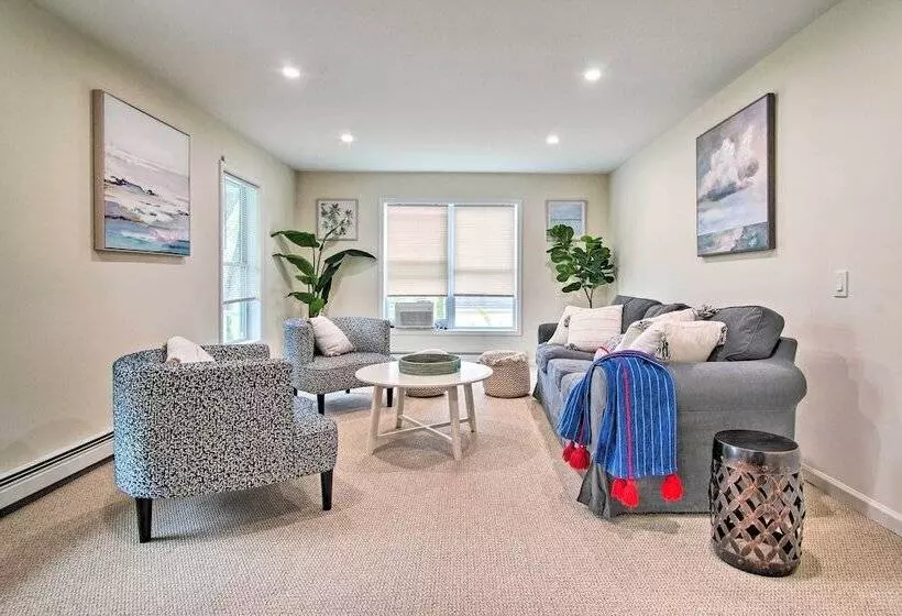 Updated Falmouth Family Home ~ 2 Mi To Beach!