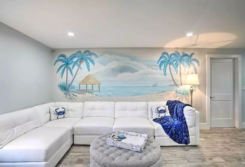 Waterfront Matlacha Home W/ Hot Tub & Grill!