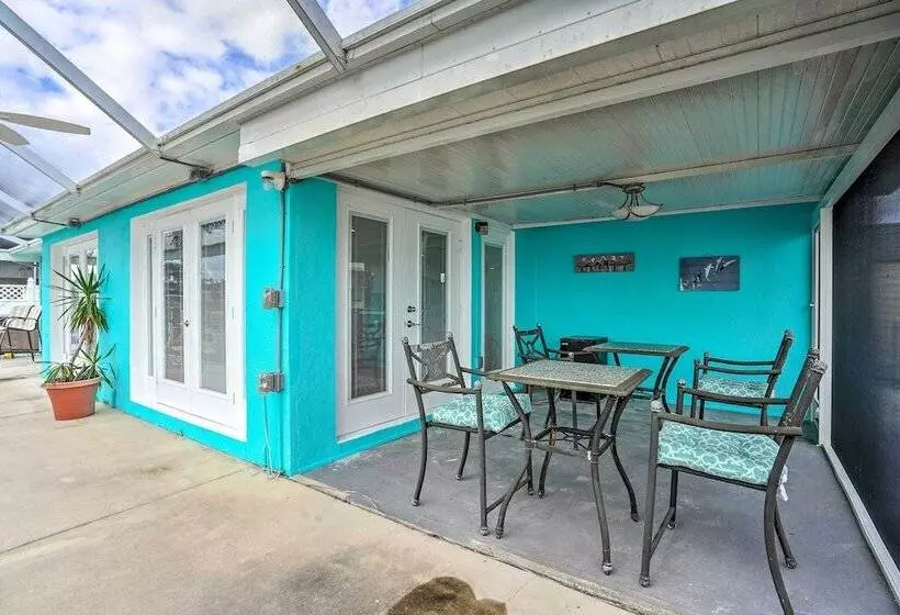 Waterfront Matlacha Home W/ Hot Tub & Grill!