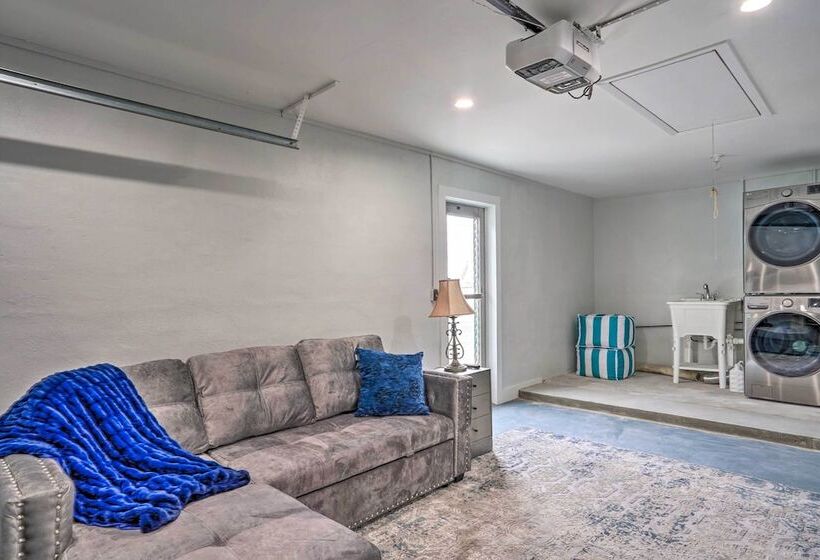 Waterfront Matlacha Home W/ Hot Tub & Grill!