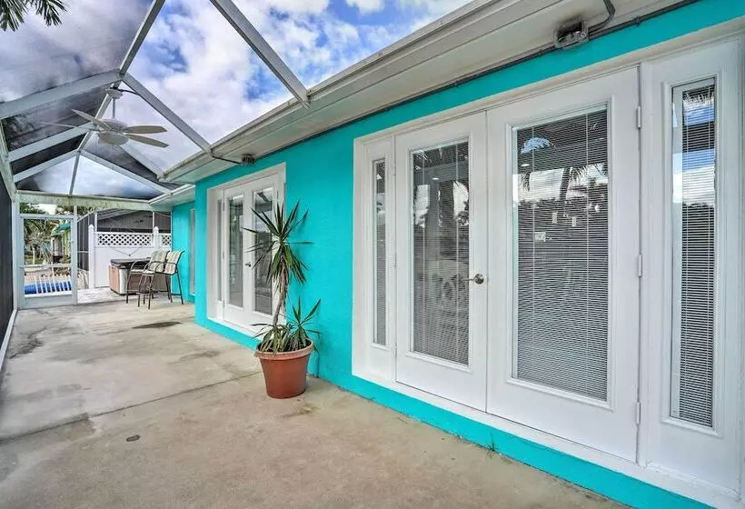 Waterfront Matlacha Home W/ Hot Tub & Grill!