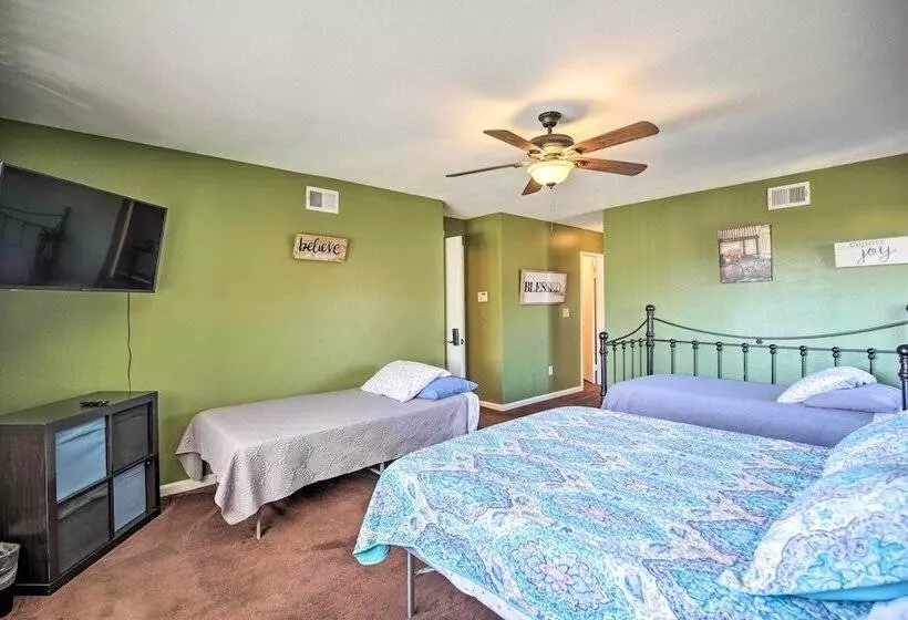 Breeze By The Pool  Chula Vista Home W/ Game Room