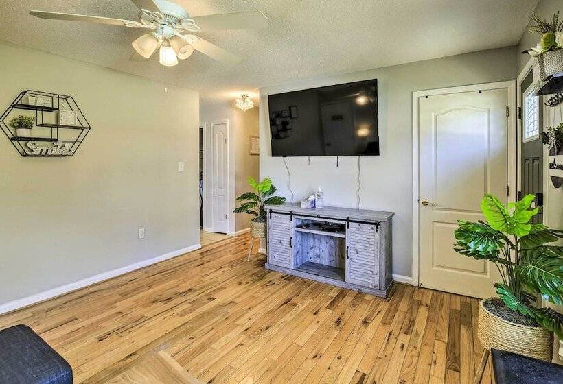 Bristol Home 3 Mi To State Street!