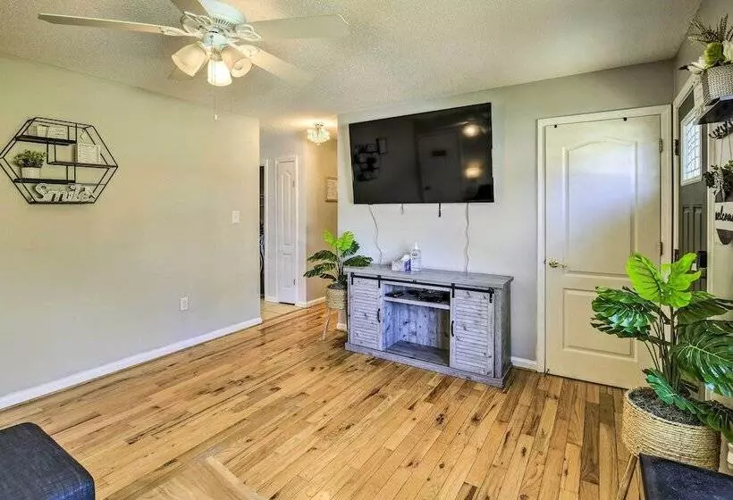 Bristol Home 3 Mi To State Street!