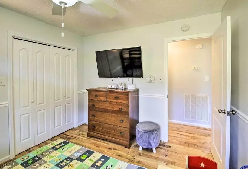 Bristol Home 3 Mi To State Street!