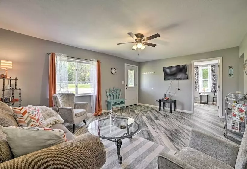 Pet Friendly Frederic Home: All Season Adventure!