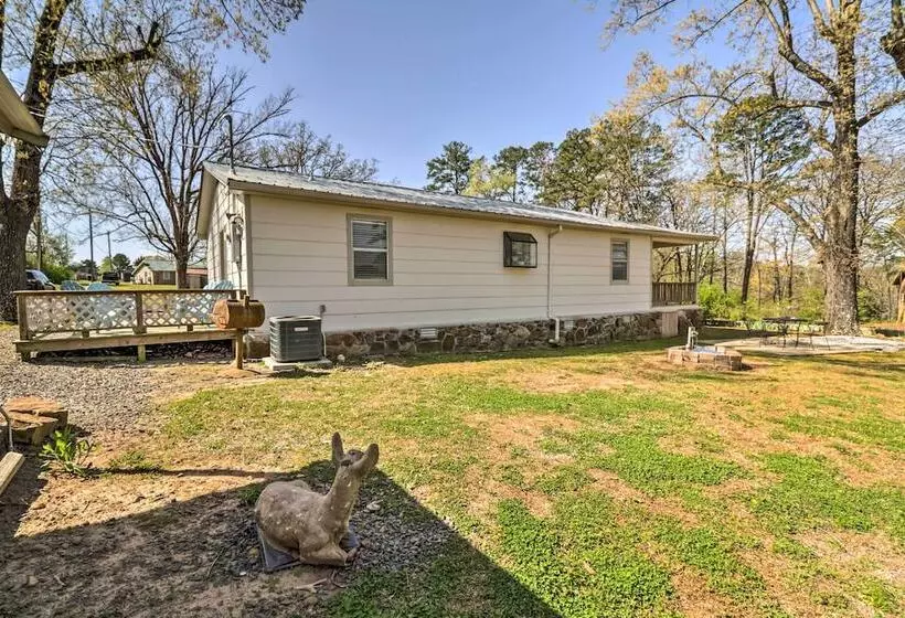 Charming Home W/ Porch: Walk To Greers Ferry Lake!