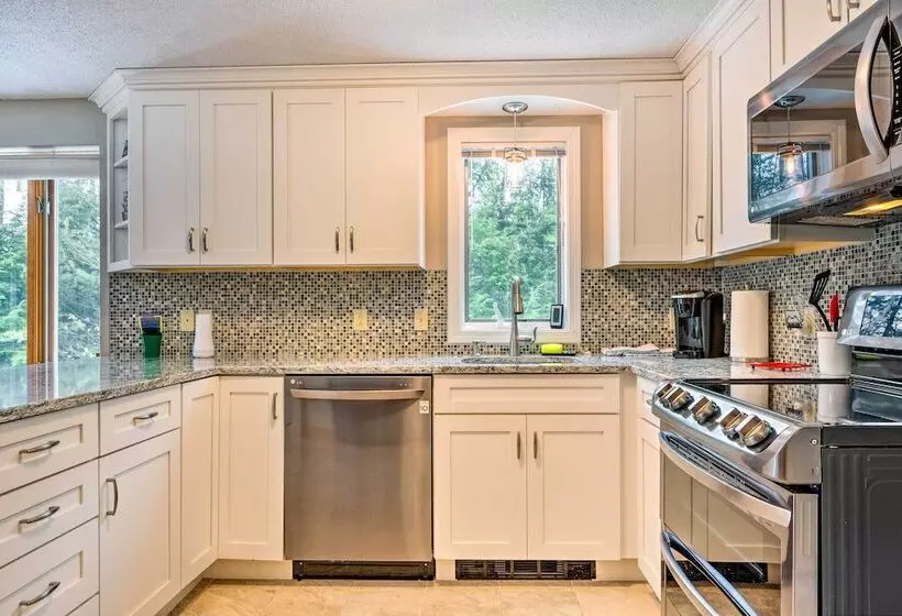 Mountain View House In Campton Close To Skiing!