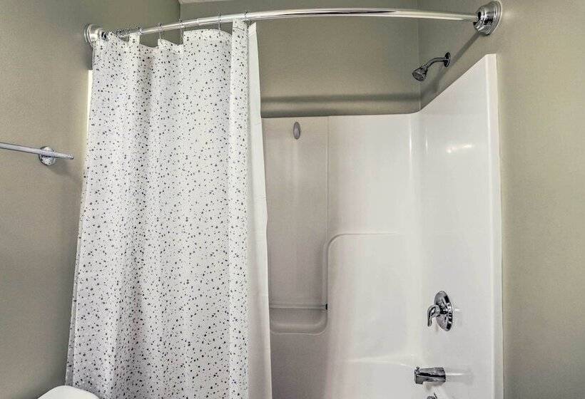 ~ 2 Mi To Downtown Cozy Cleveland Unit