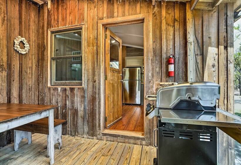 Cozy Hatteras Island Abode ~ 1 Mi To Frisco Beach!