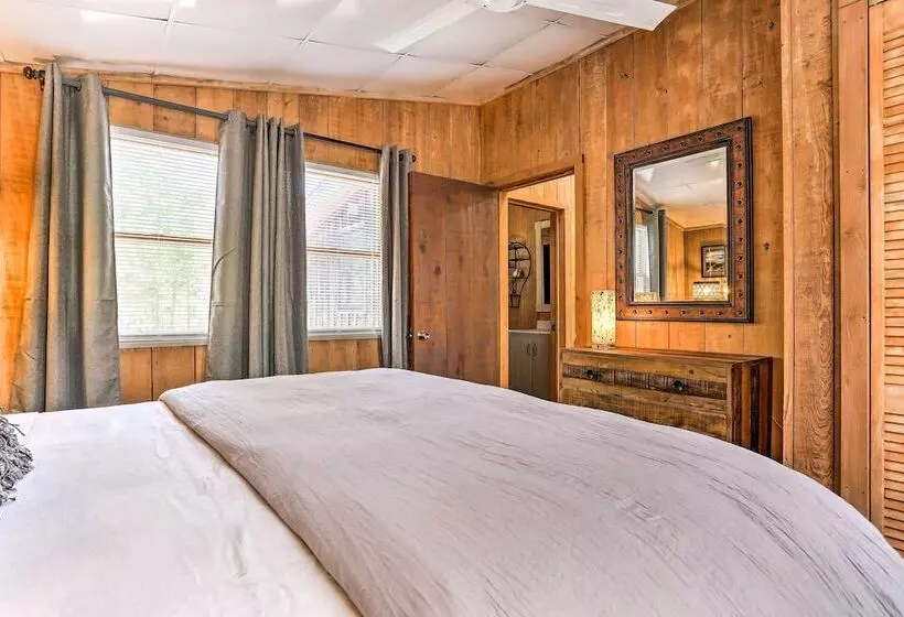 Cozy Hatteras Island Abode ~ 1 Mi To Frisco Beach!