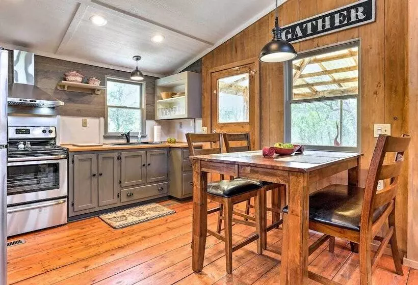 Cozy Hatteras Island Abode ~ 1 Mi To Frisco Beach!