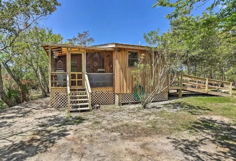 Cozy Hatteras Island Abode ~ 1 Mi To Frisco Beach!