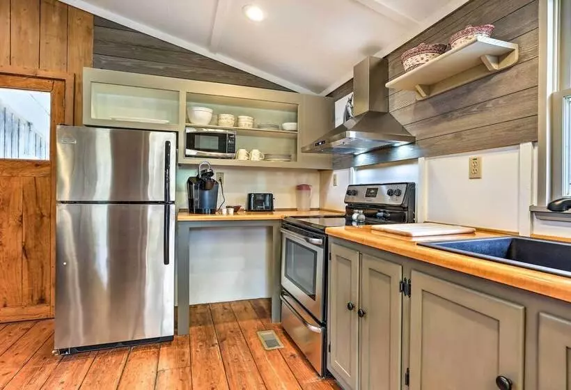 Cozy Hatteras Island Abode ~ 1 Mi To Frisco Beach!