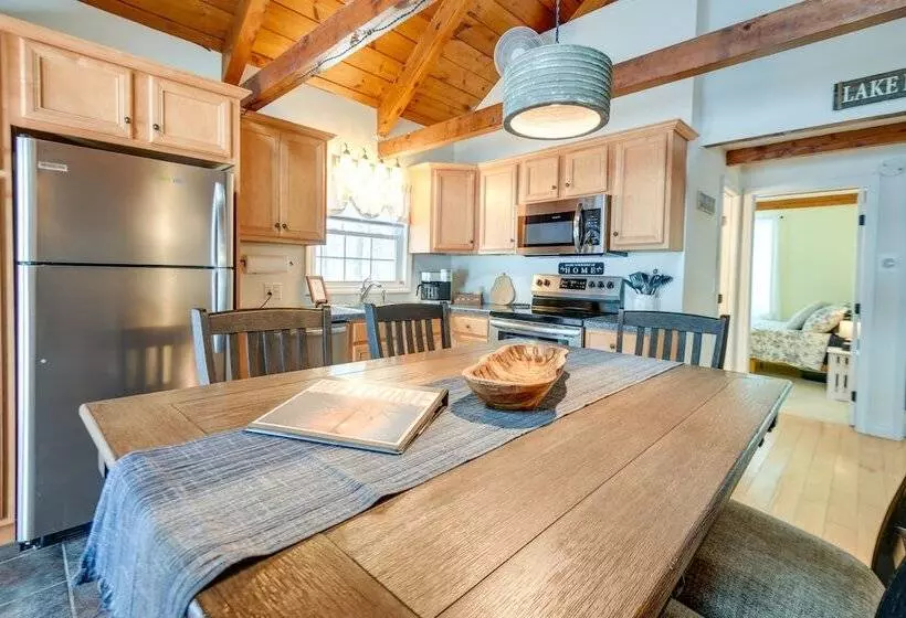 Cozy Tuftonboro Home W/ Deck   Walk To Beaches!