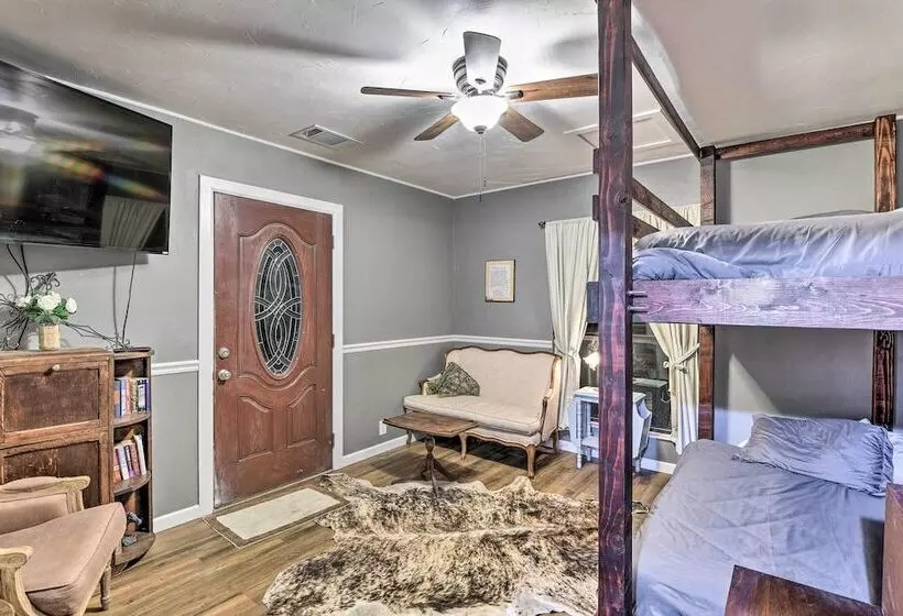 Banquet Hall & Pool: Expansive Forestburg Ranch!