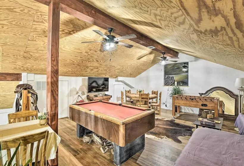 Banquet Hall & Pool: Expansive Forestburg Ranch!