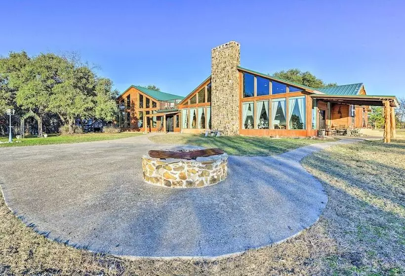 Banquet Hall & Pool: Expansive Forestburg Ranch!