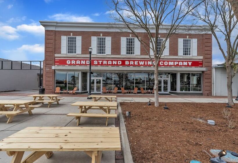 בית מלון כפרי The Brewer S Lofts Above Grand Strand Brewing