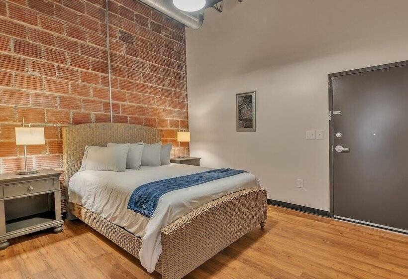 בית מלון כפרי The Brewer S Lofts Above Grand Strand Brewing